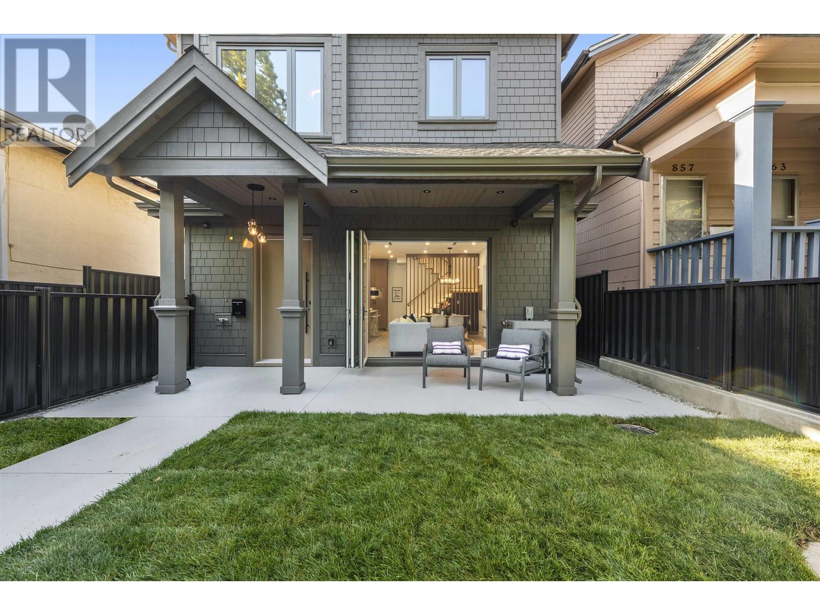 1 847 E 10TH AVENUE, Vancouver