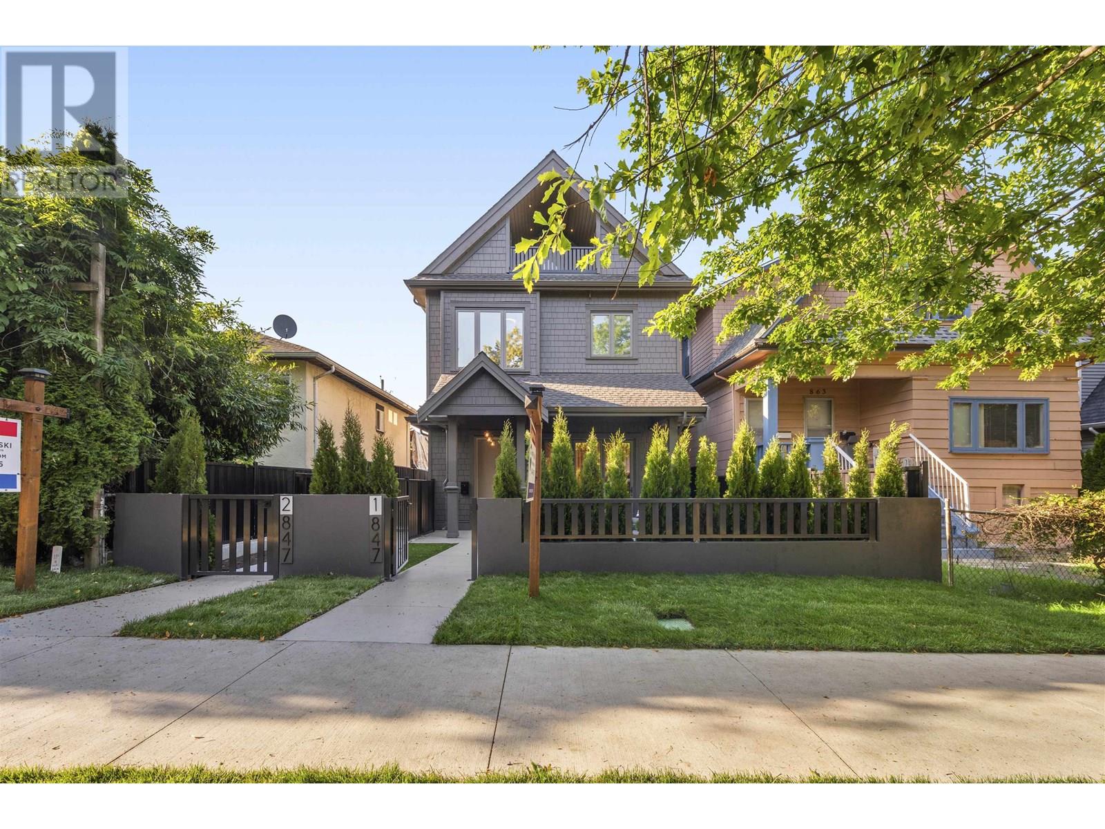 1 847 E 10TH AVENUE, Vancouver