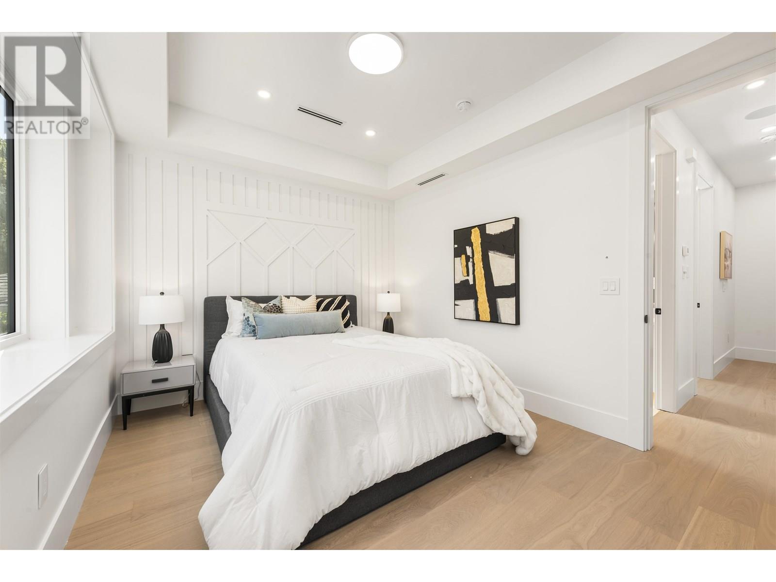 1 847 E 10TH AVENUE, Vancouver