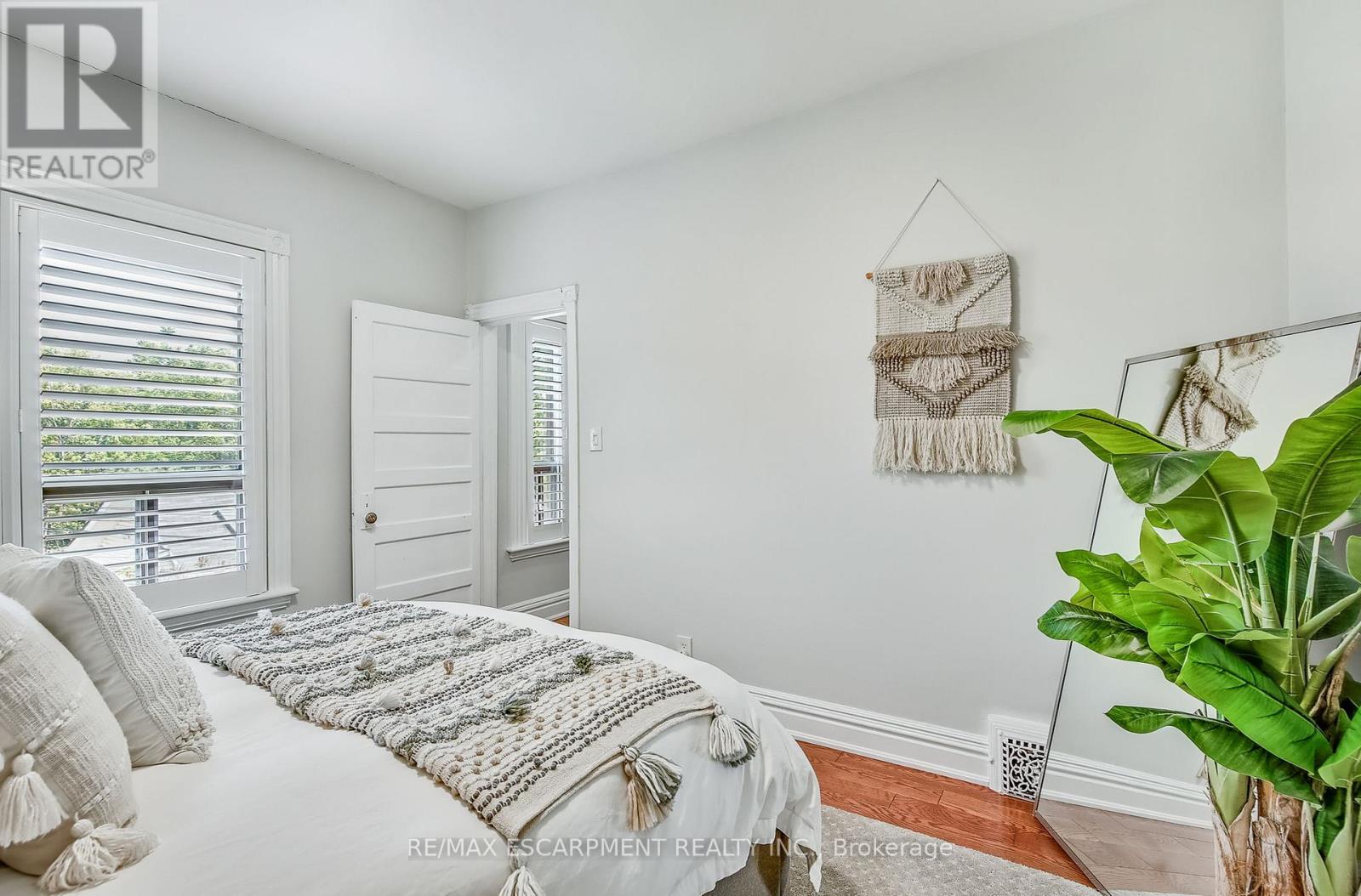 Photo 30 of 53 Murray Street E, Hamilton ON