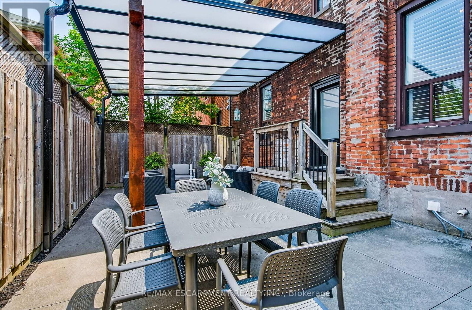 Photo 45 of 53 Murray Street E, Hamilton ON