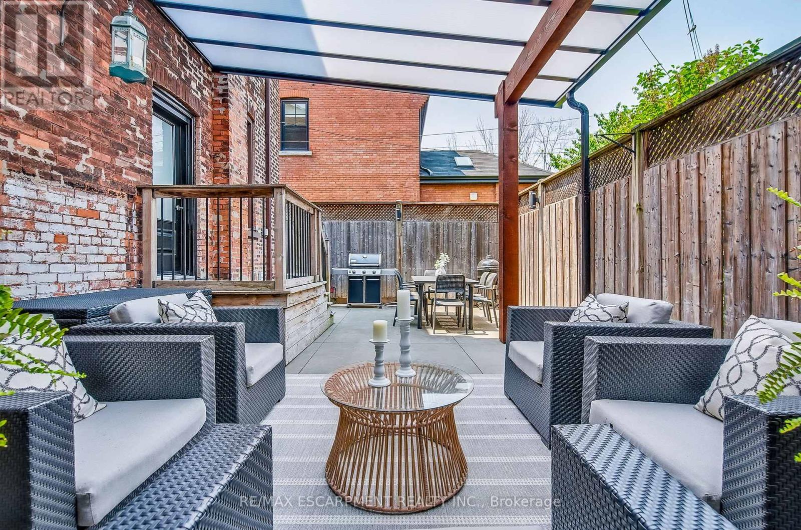 Photo 38 of 53 Murray Street E, Hamilton ON