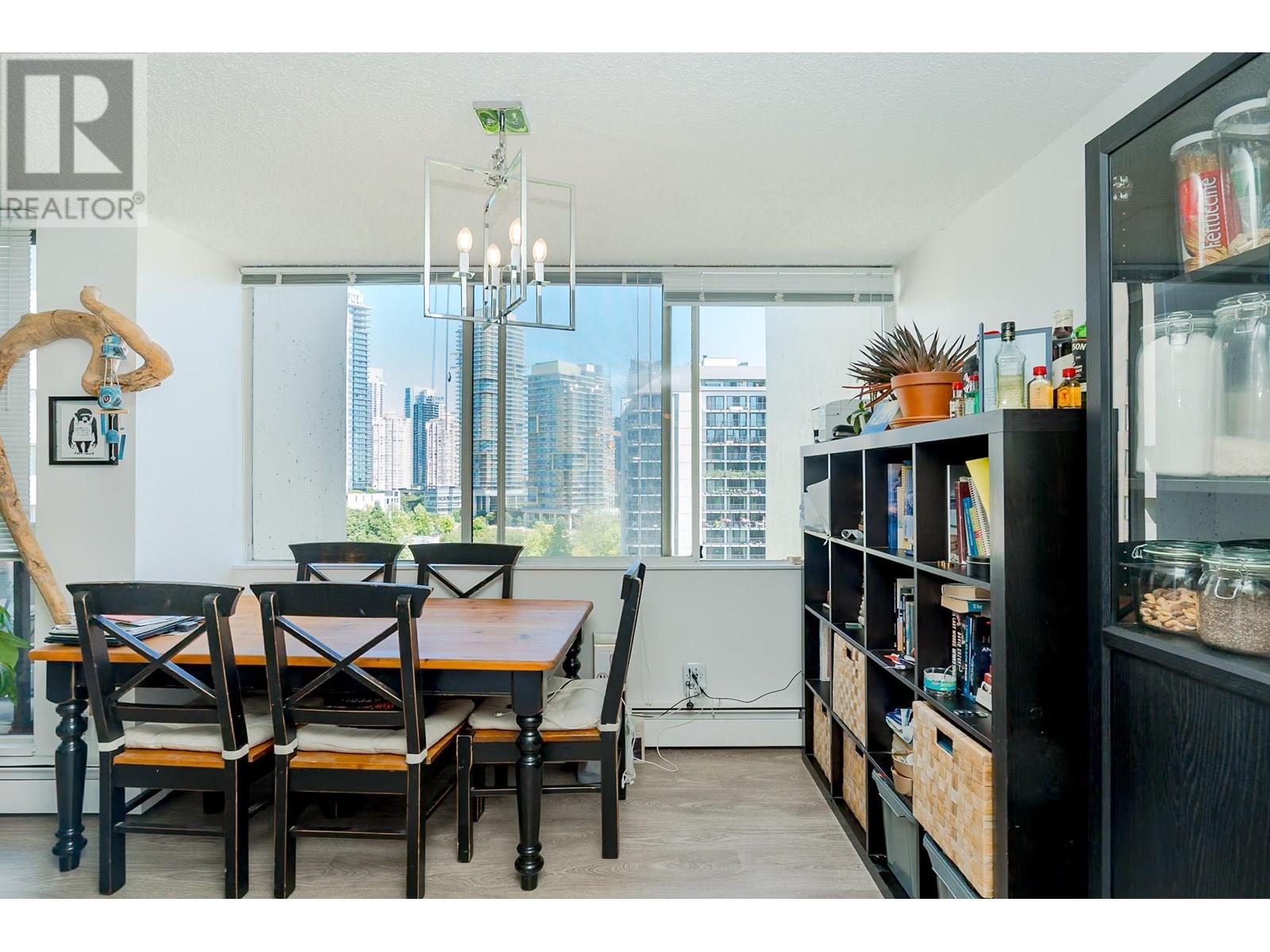 Photo 6 of 1204 4105 Maywood Street, Burnaby BC