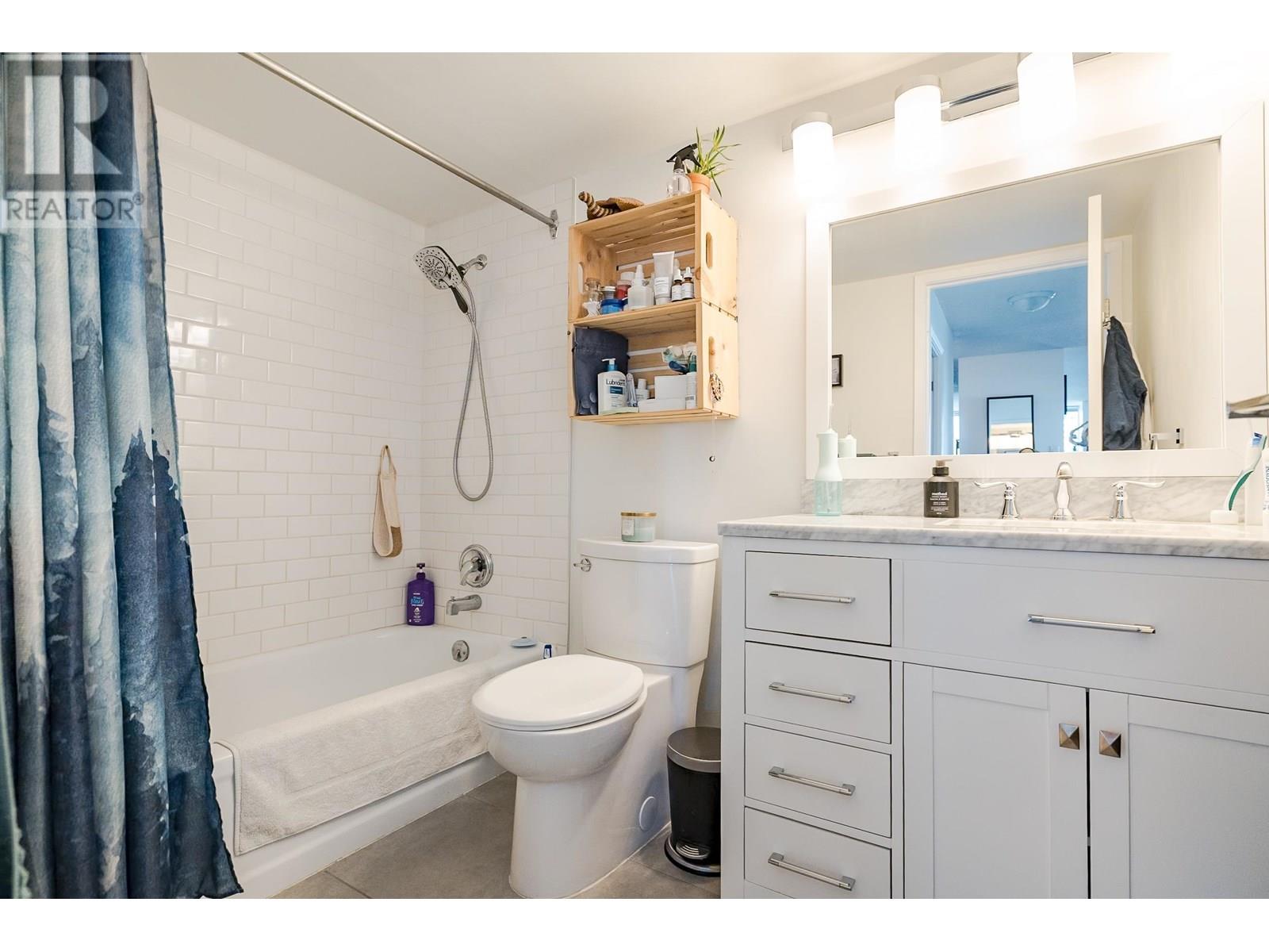 Photo 14 of 1204 4105 Maywood Street, Burnaby BC