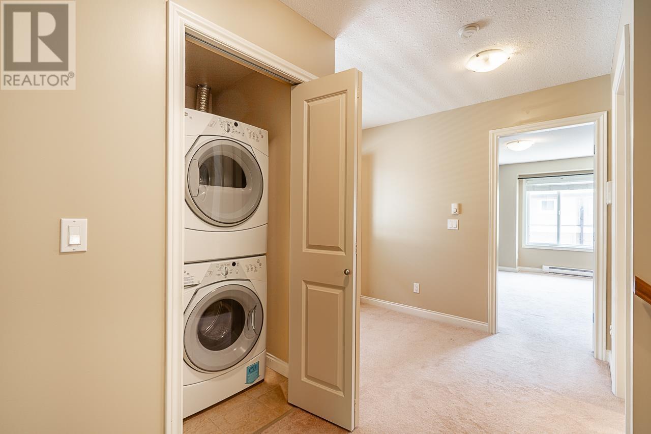 Photo 15 of 11 8311 No 2 Road, Richmond BC