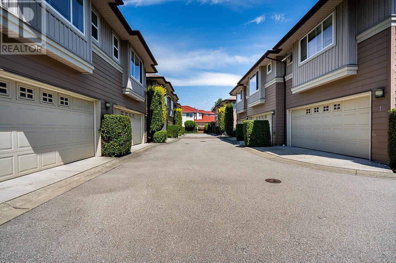 Photo 13 of 11 8311 No 2 Road, Richmond BC