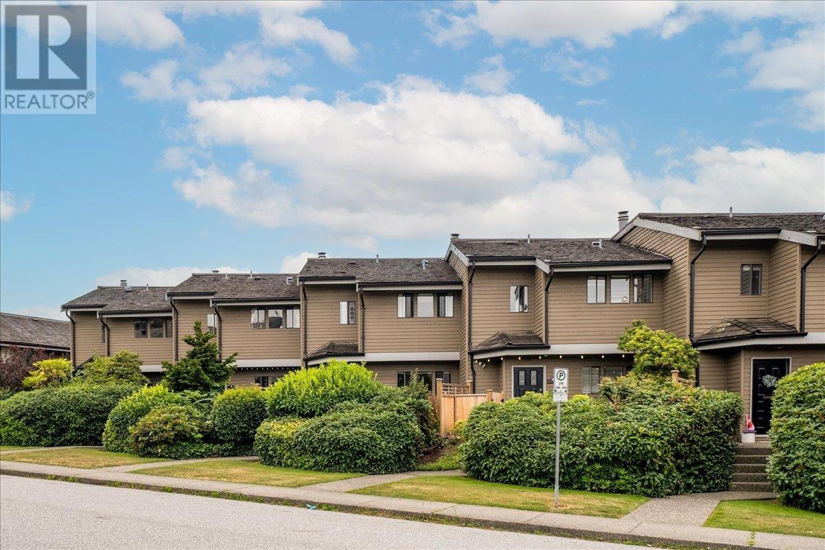 Photo 35 of 6 251 W 14th Street, North Vancouver BC