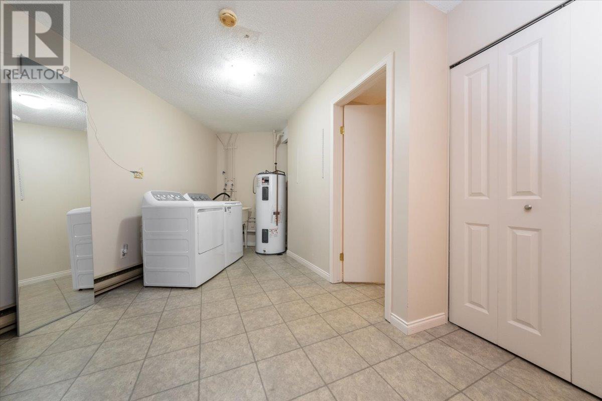 Photo 29 of 6 251 W 14th Street, North Vancouver BC