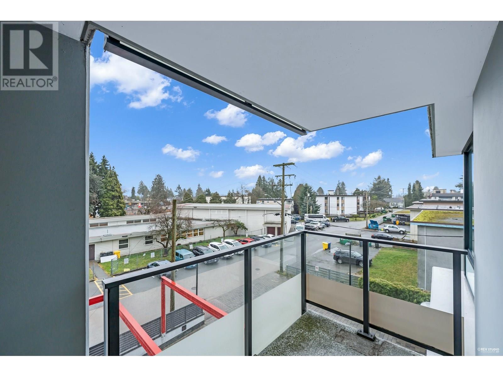 Photo 18 of 302 6658 Dow Avenue, Burnaby BC