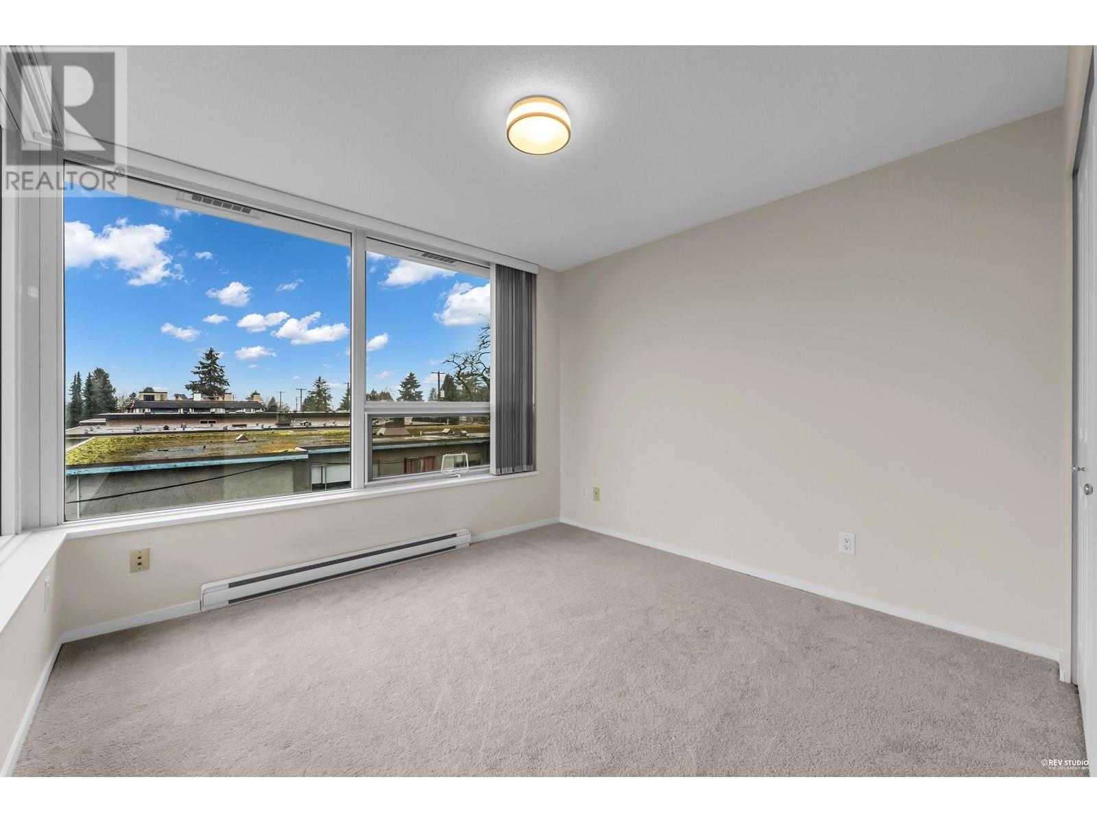 Photo 13 of 302 6658 Dow Avenue, Burnaby BC