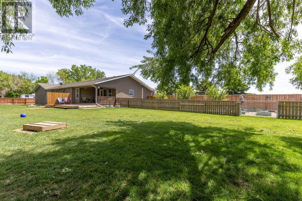 Photo 30 of 240 Harris Road, Taber AB