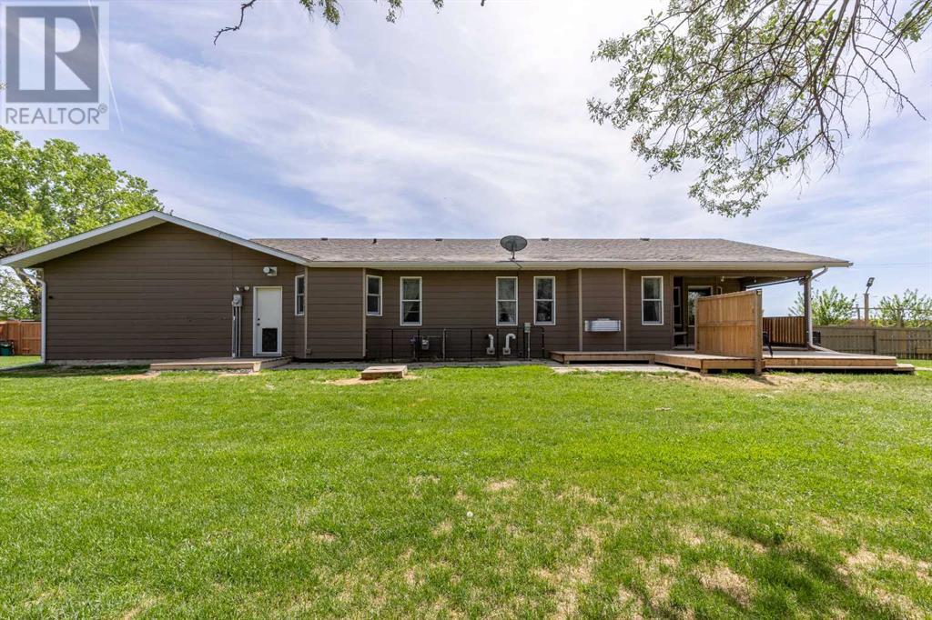 Photo 26 of 240 Harris Road, Taber AB