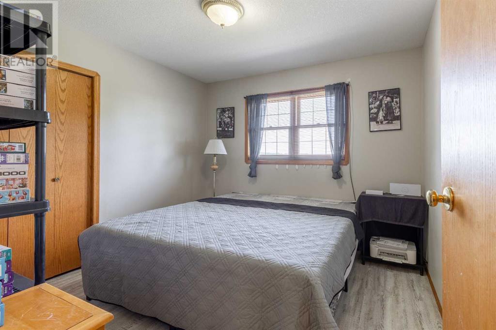 Photo 13 of 240 Harris Road, Taber AB