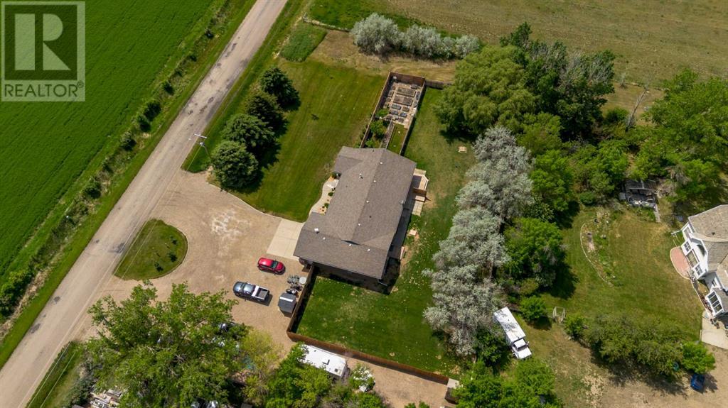 Photo 38 of 240 Harris Road, Taber AB