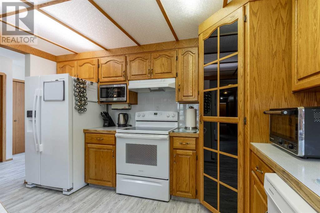 Photo 7 of 240 Harris Road, Taber AB