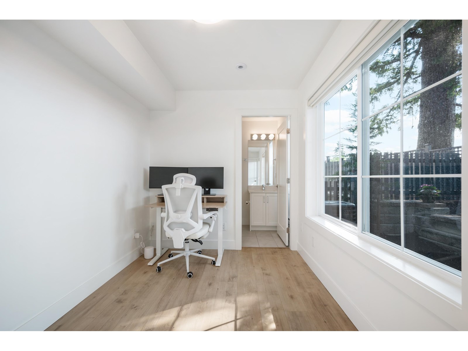 Photo 10 of 37 20321 80 Avenue, Langley BC