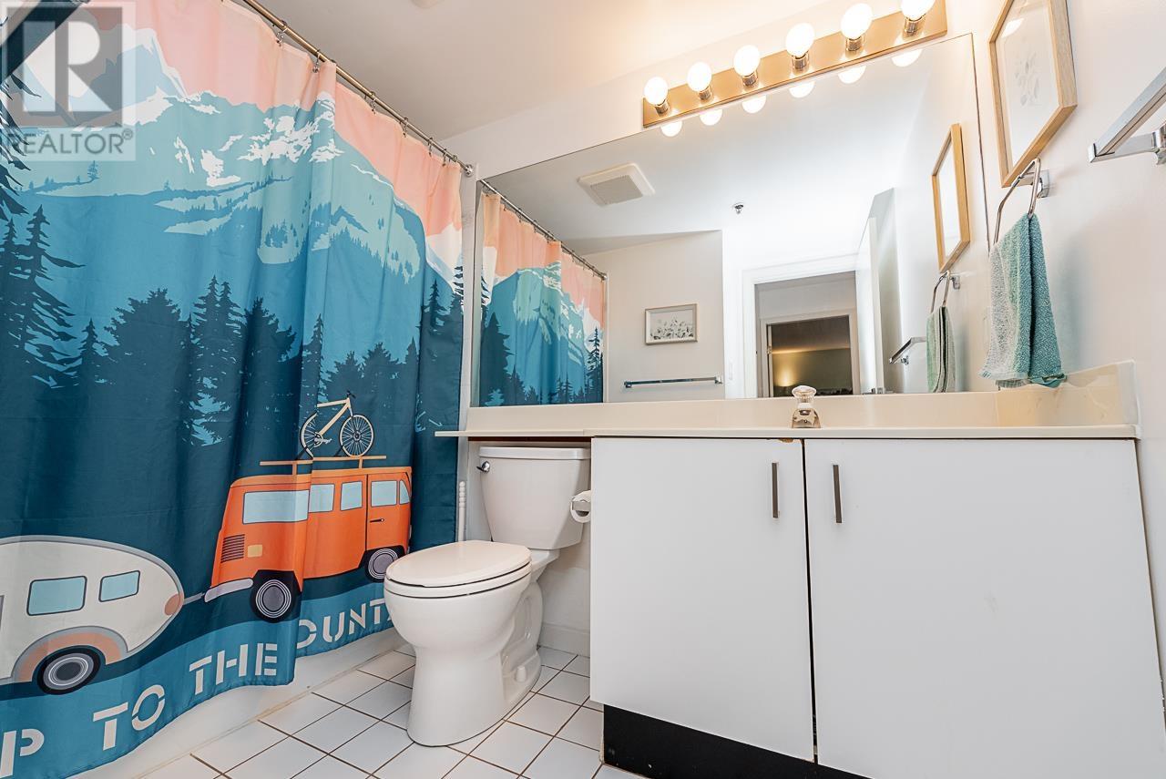 Photo 39 of 25 7345 Sandborne Avenue, Burnaby BC