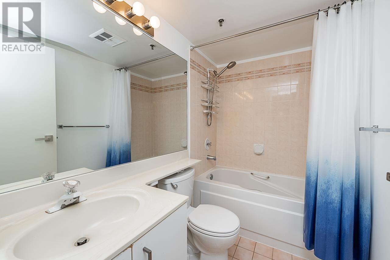 Photo 1 of 25 7345 Sandborne Avenue, Burnaby BC