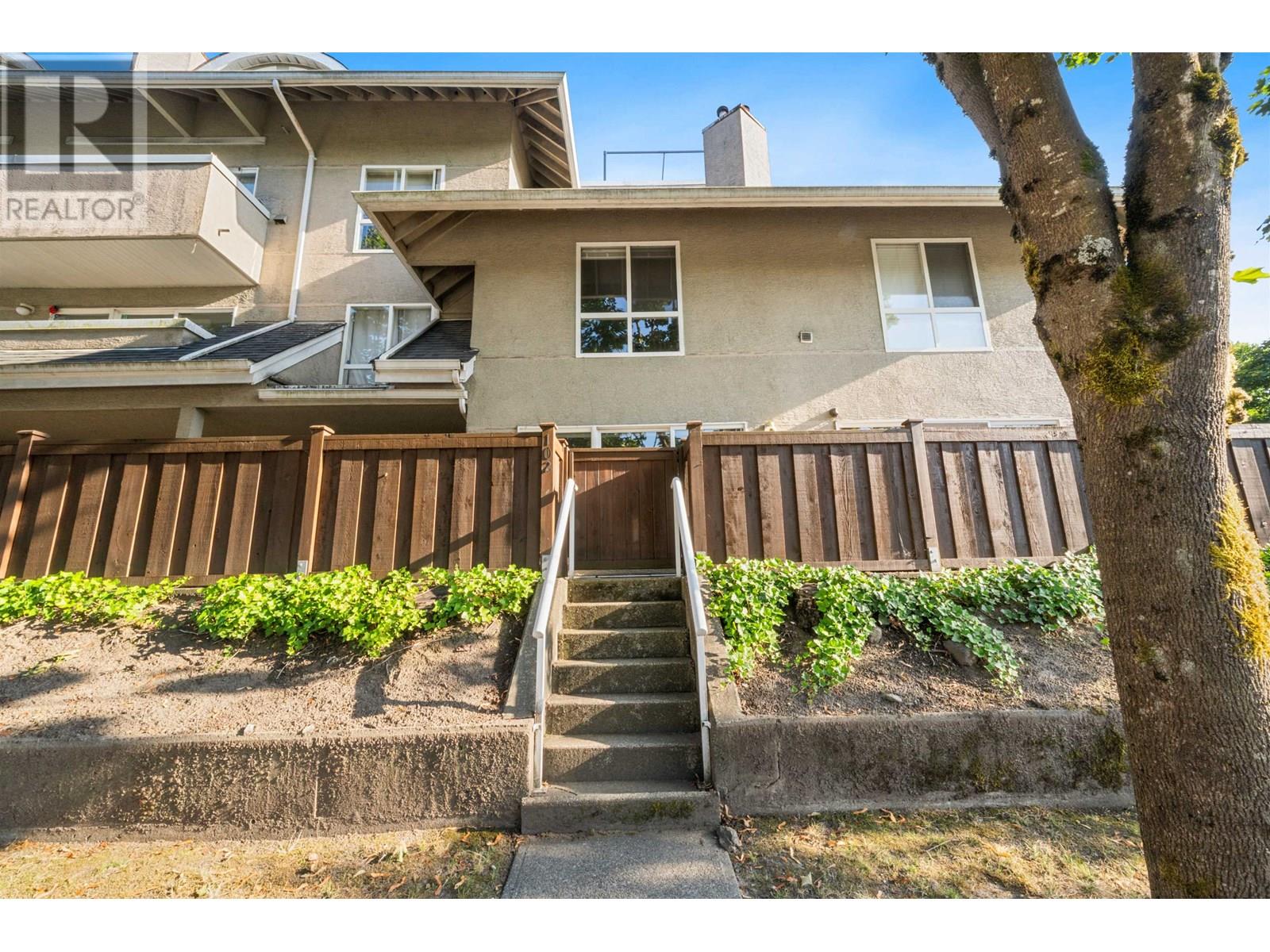 Photo 6 of 102 1570 Prairie Avenue, Port Coquitlam BC