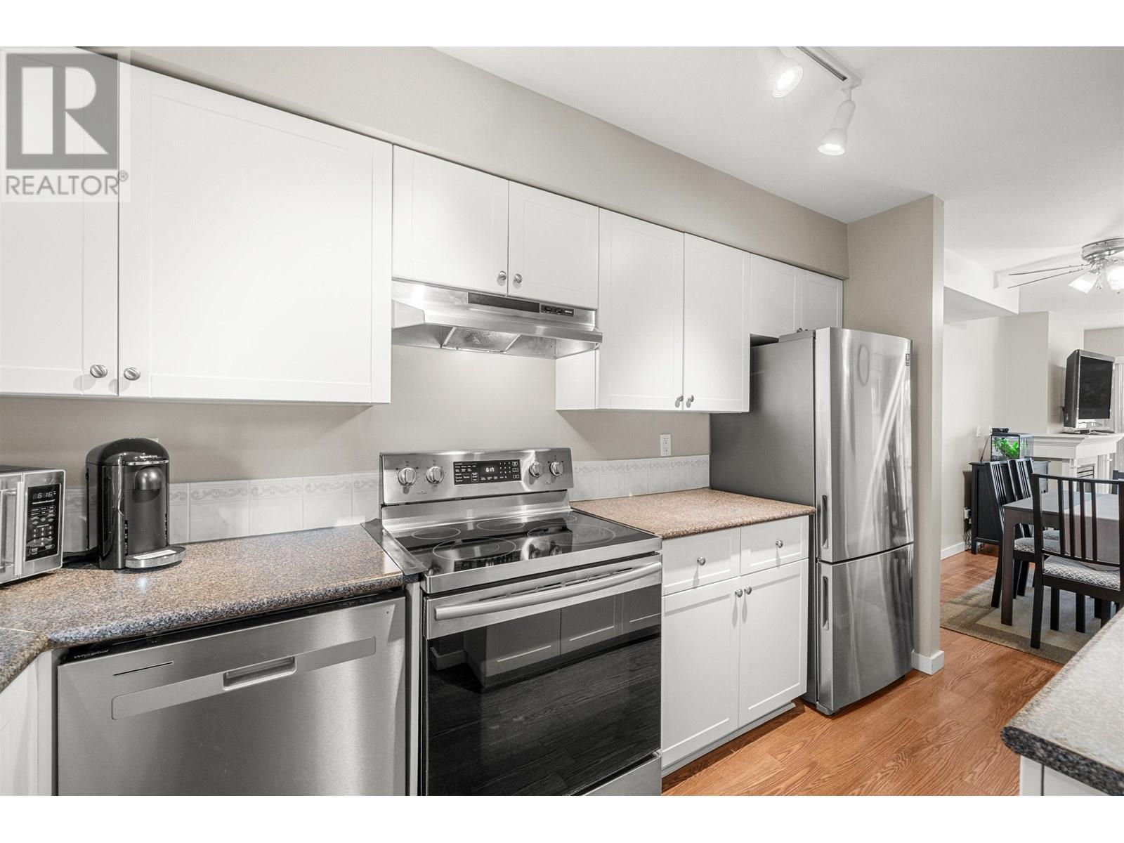 Photo 8 of 102 1570 Prairie Avenue, Port Coquitlam BC