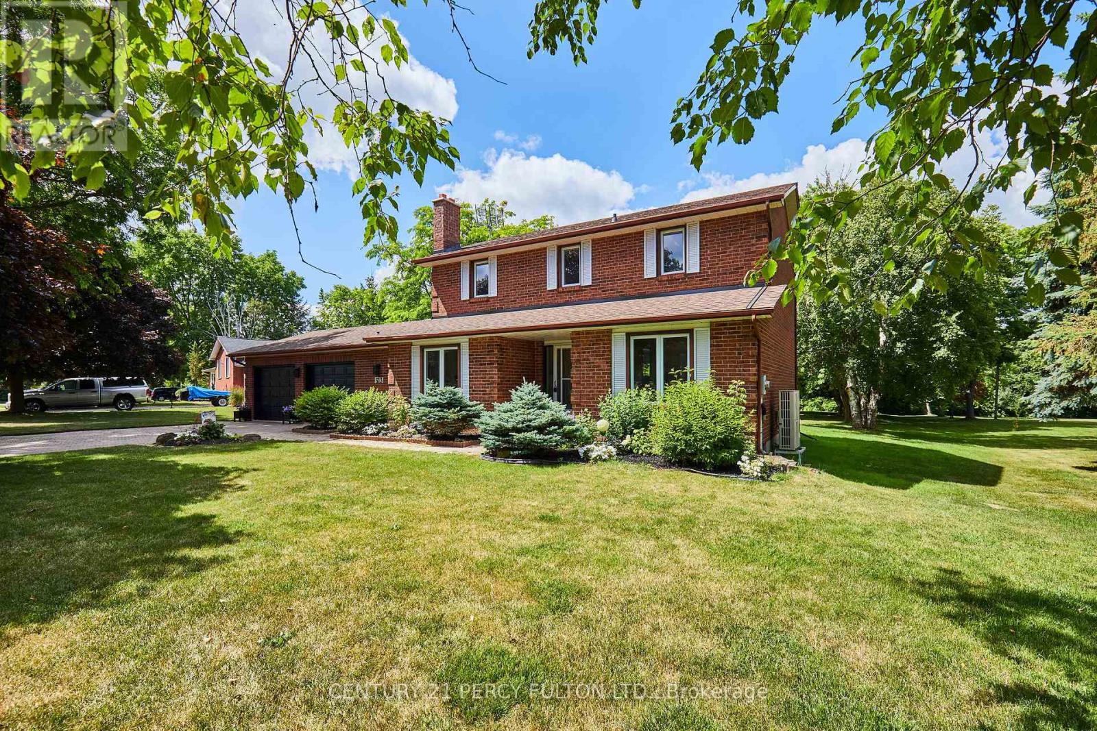 Photo 3 of 613 Alma Street, Scugog ON