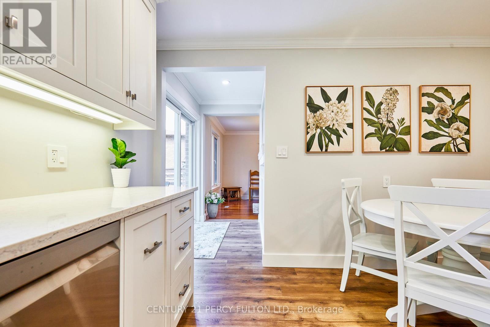 Photo 13 of 613 Alma Street, Scugog ON