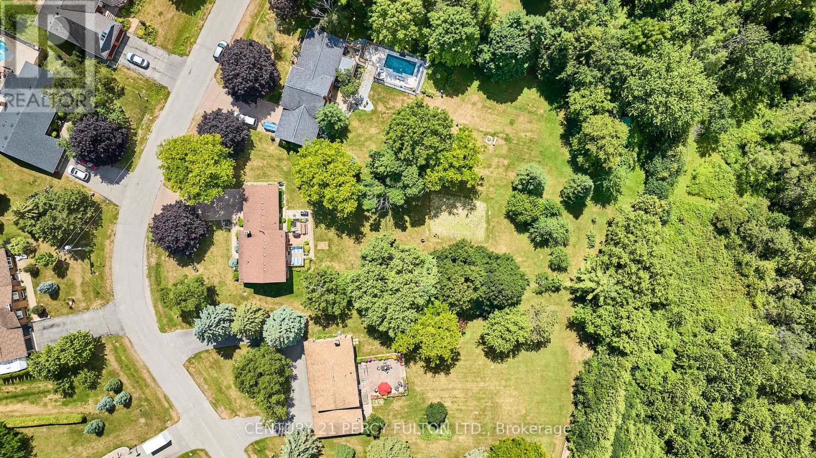 Photo 25 of 613 Alma Street, Scugog ON