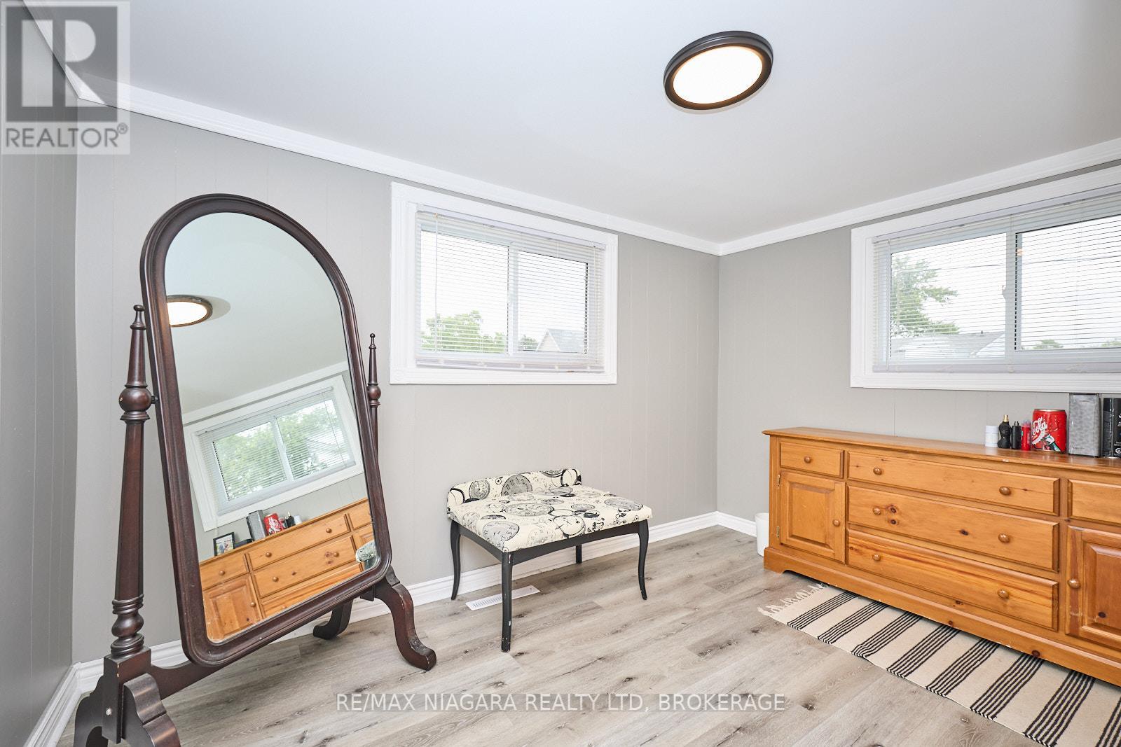 Photo 3 of 1444 Lakehurst Avenue, Fort Erie ON