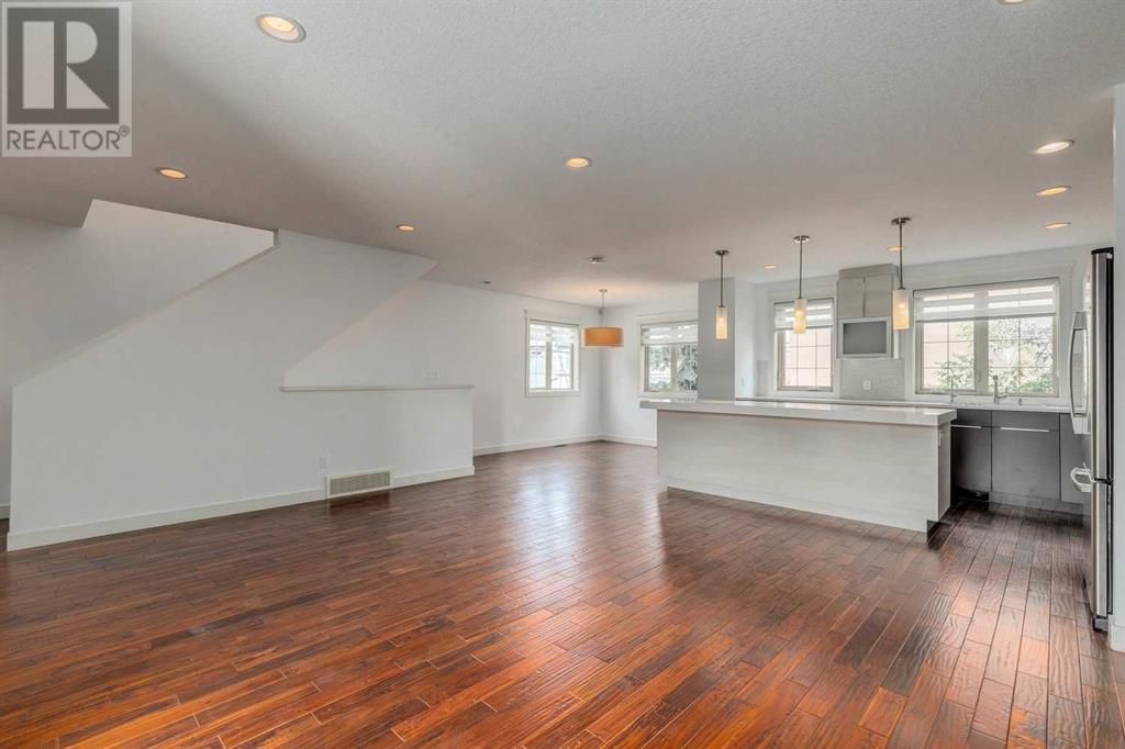 Single Family House for Sale in   Avenue SW Killarney/Glengarry Calgary 
