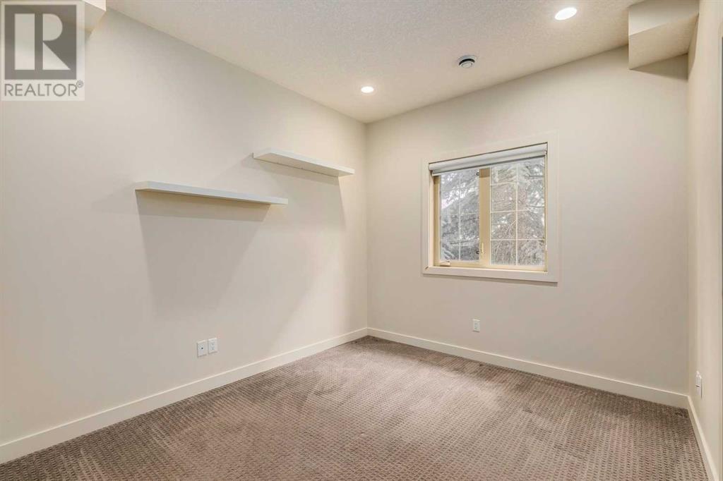 Single Family House for Sale in   Avenue SW Killarney/Glengarry Calgary 