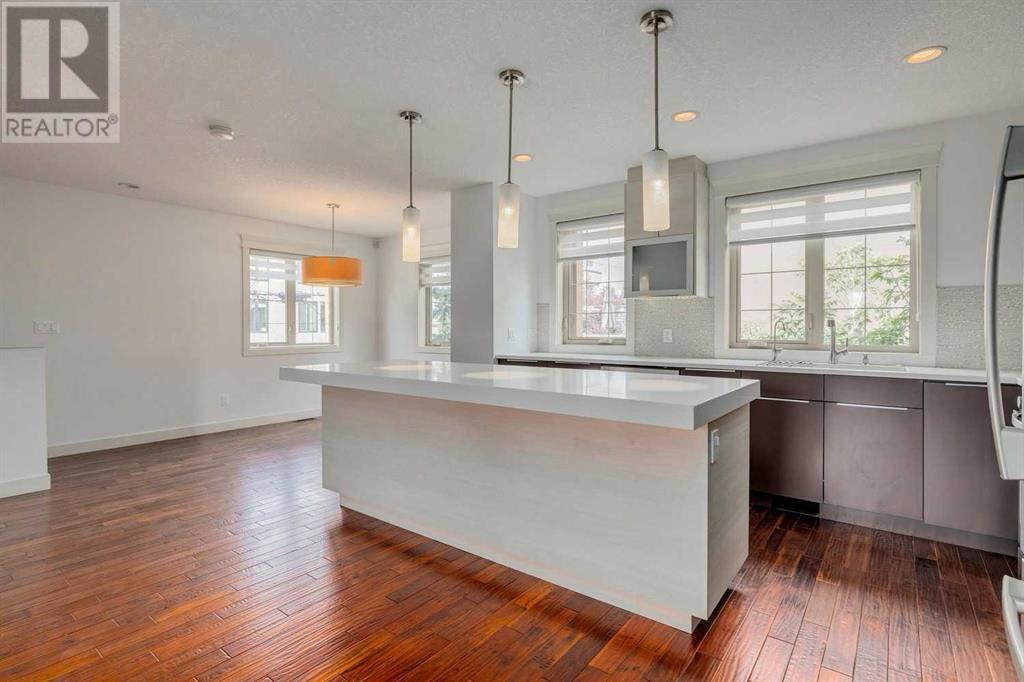 Single Family House for Sale in   Avenue SW Killarney/Glengarry Calgary 