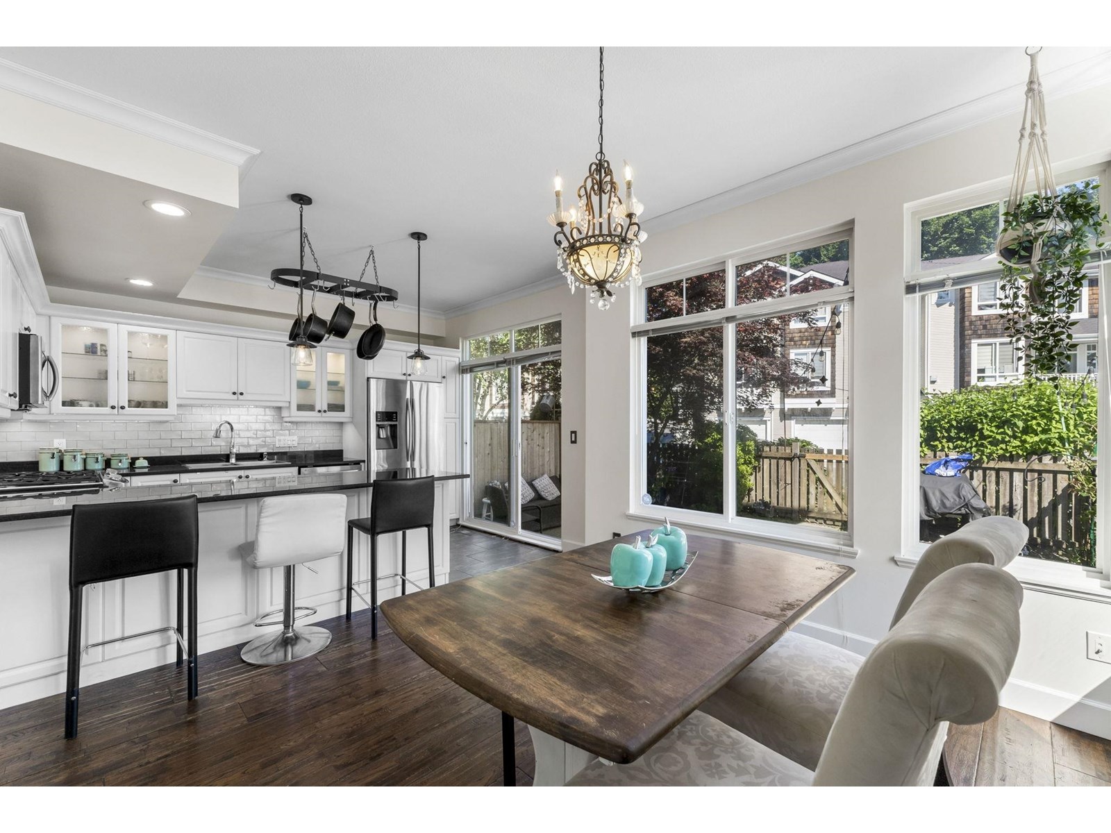 Photo 12 of 36 15030 58 Avenue, Surrey BC