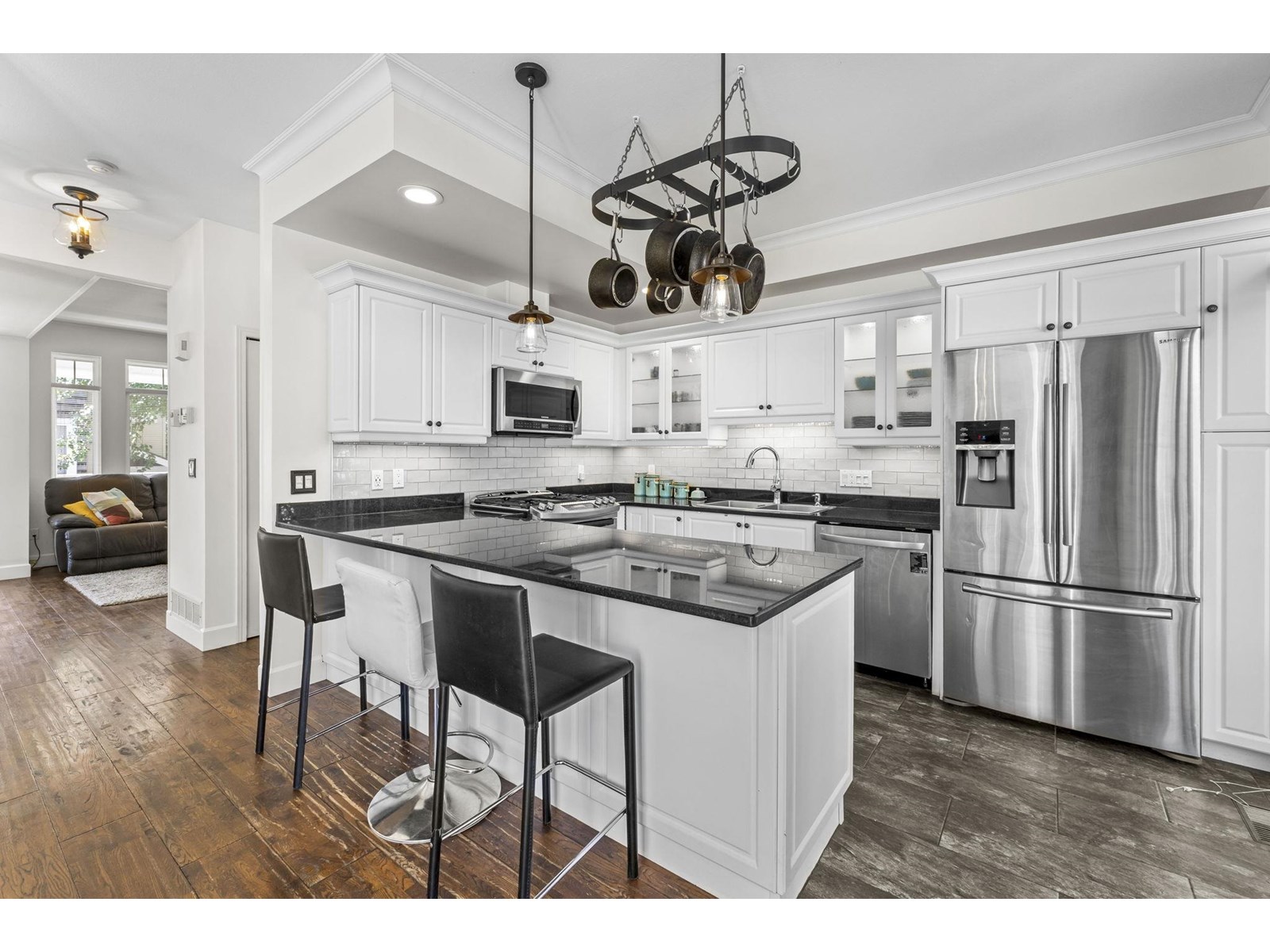 Photo 13 of 36 15030 58 Avenue, Surrey BC