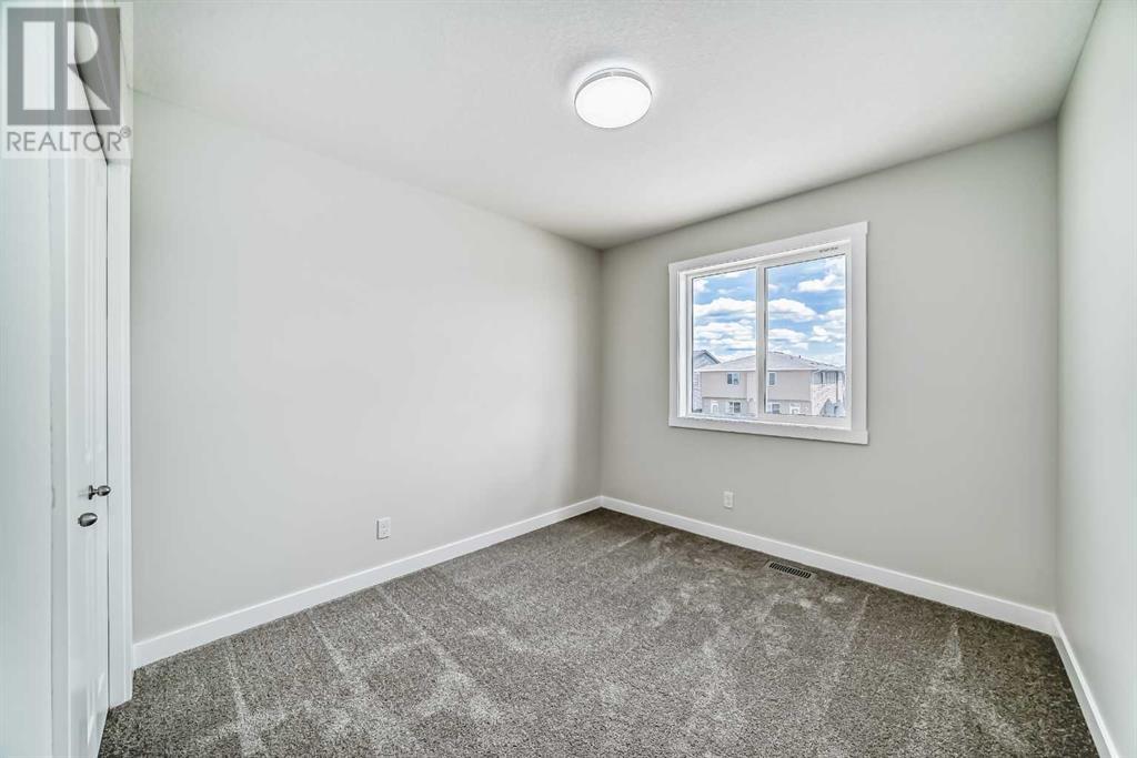 Photo 25 of 18 Corner Glen Grove Ne, Calgary AB