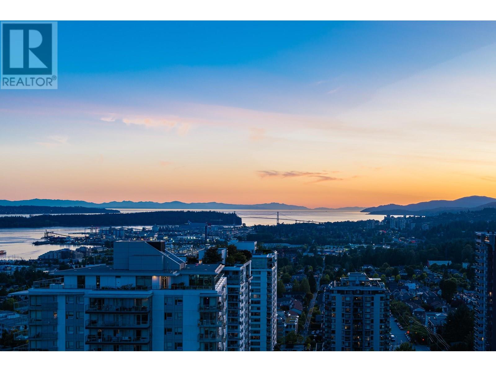 2302 125 E 14TH STREET, North Vancouver
