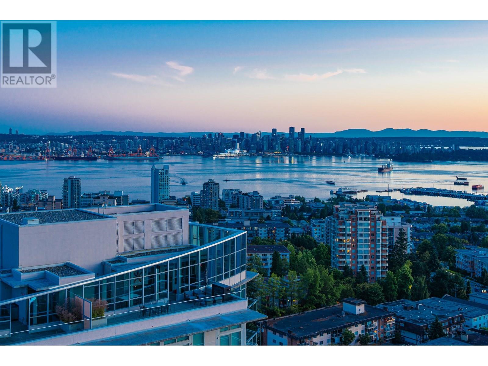 2302 125 E 14TH STREET, North Vancouver