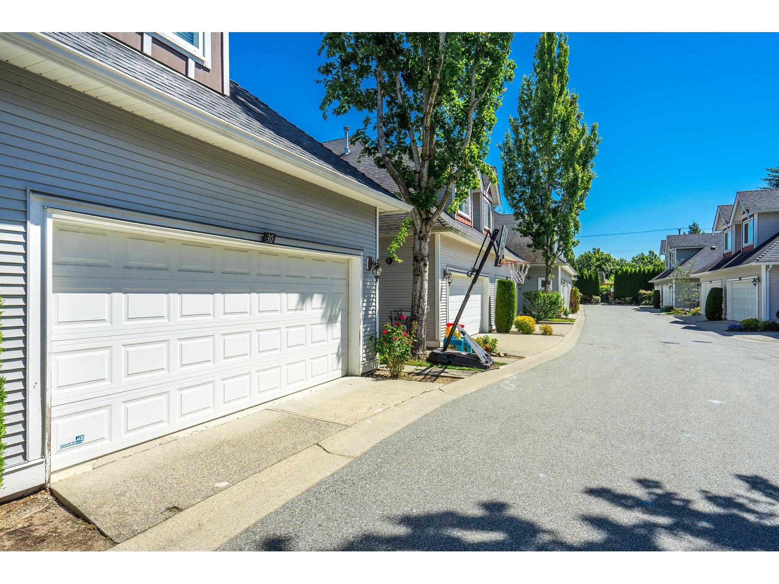 Photo 22 of 30 19977 71 Avenue, Langley BC