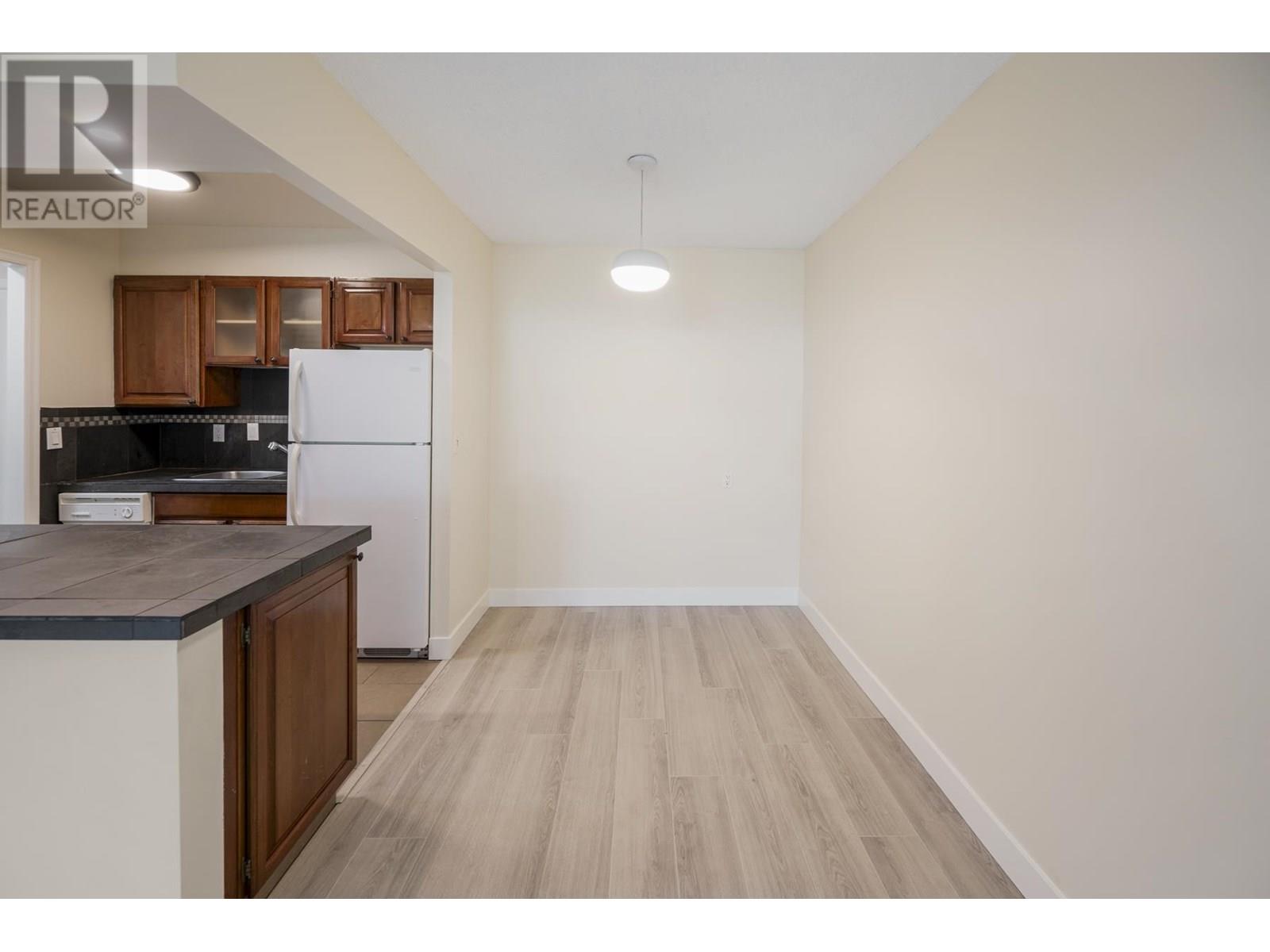 Photo 1 of 302 1066 E 8th Avenue, Vancouver BC