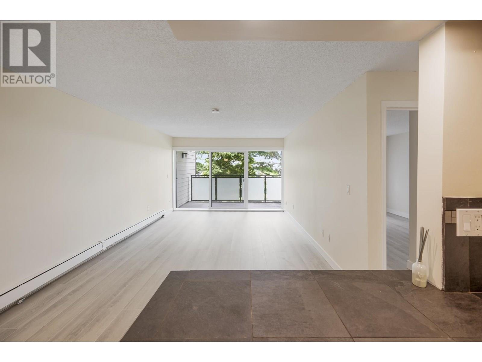 Photo 19 of 302 1066 E 8th Avenue, Vancouver BC