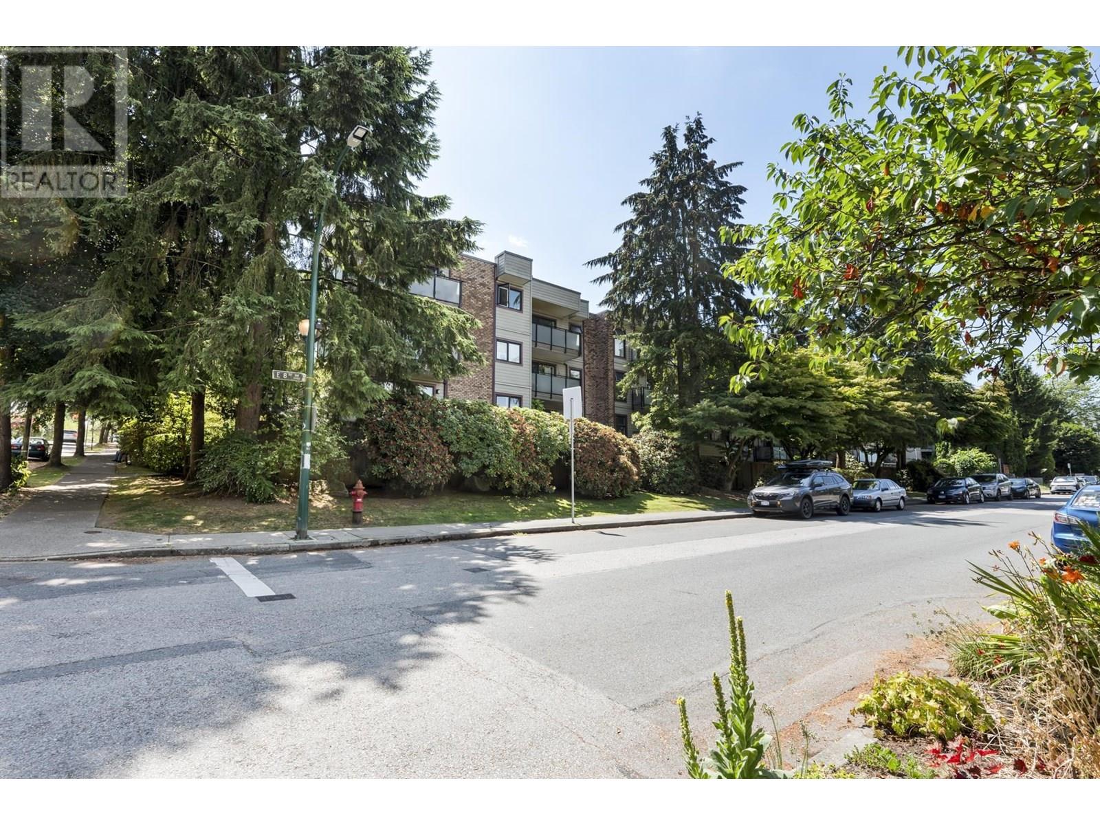 Photo 8 of 302 1066 E 8th Avenue, Vancouver BC