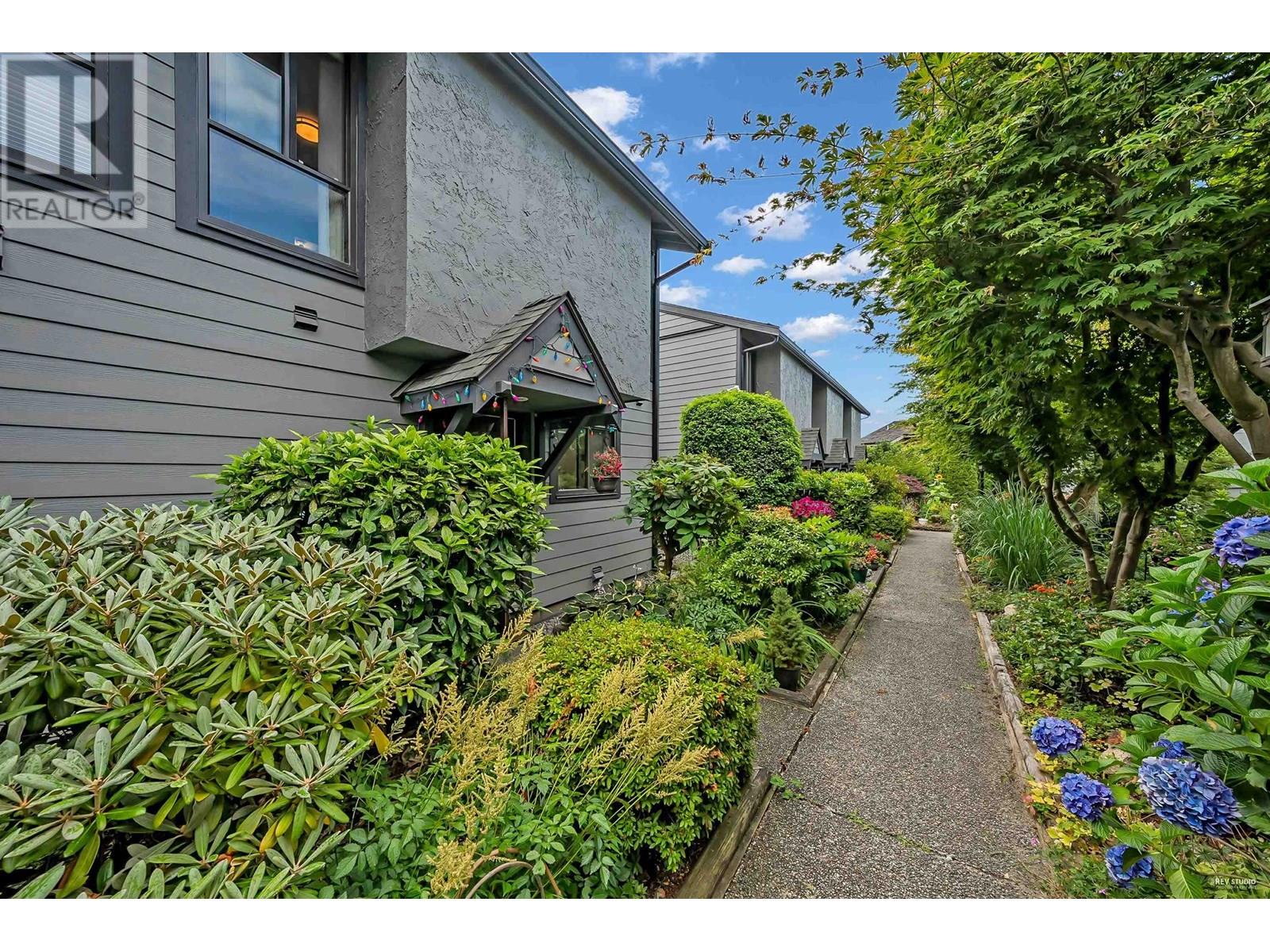 Photo 33 of 16 225 W 14th Street, North Vancouver BC
