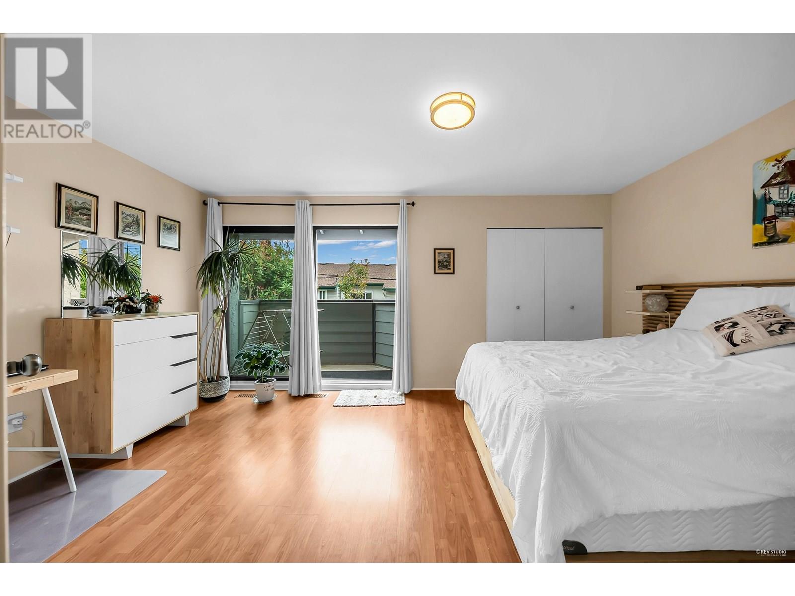 Photo 19 of 16 225 W 14th Street, North Vancouver BC