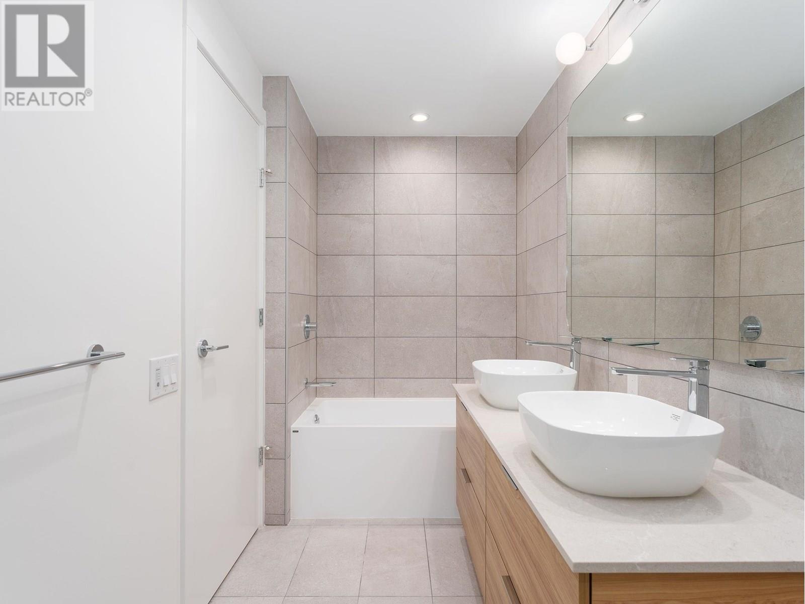 Photo 23 of 102 2375 Emery Court, North Vancouver BC