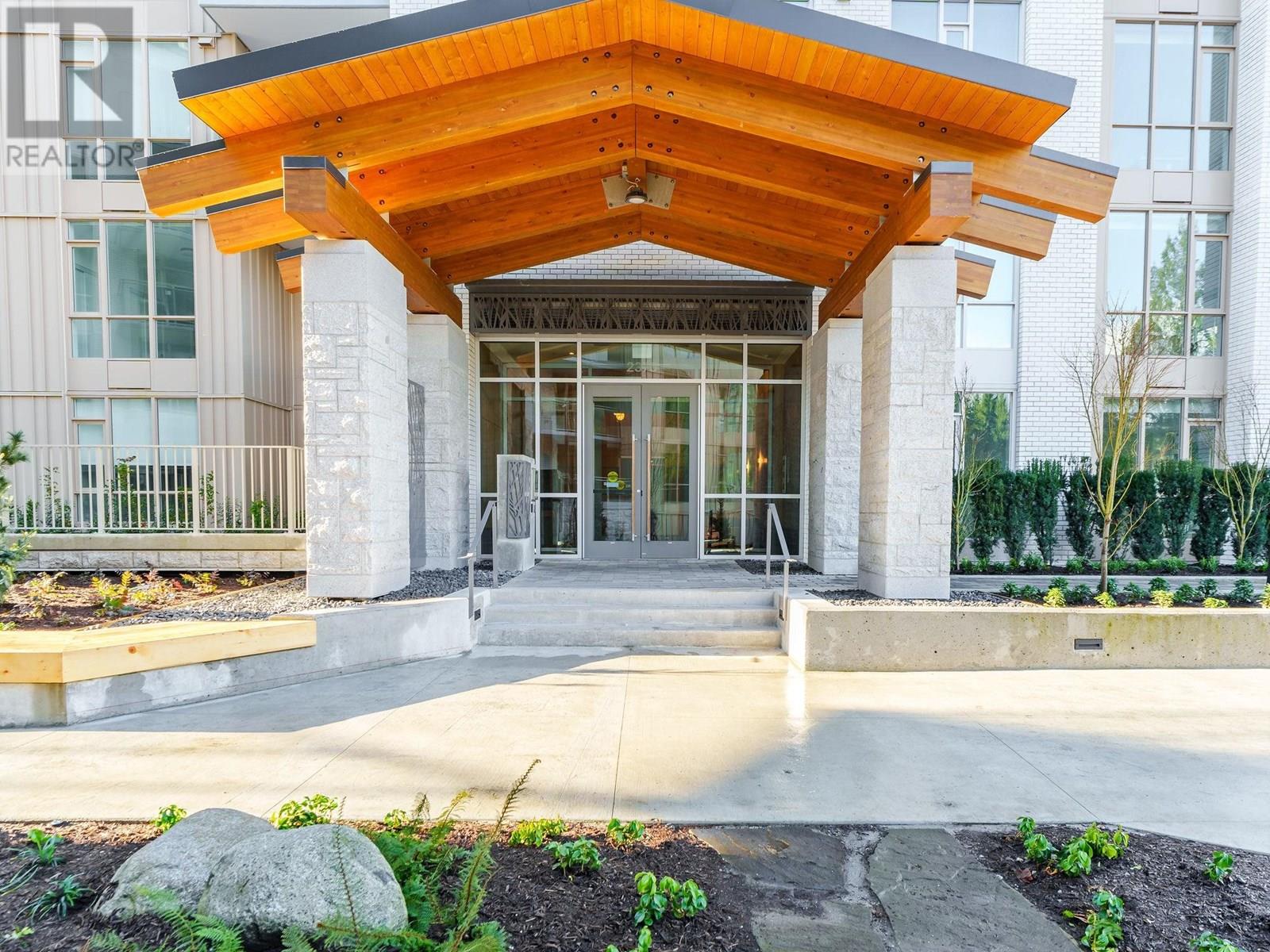 Photo 1 of 102 2375 Emery Court, North Vancouver BC