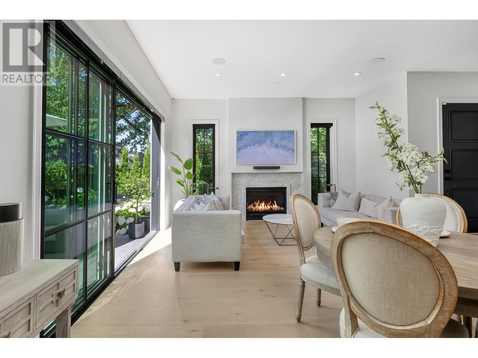 Photo 8 of 2720 Stephens Street, Vancouver BC