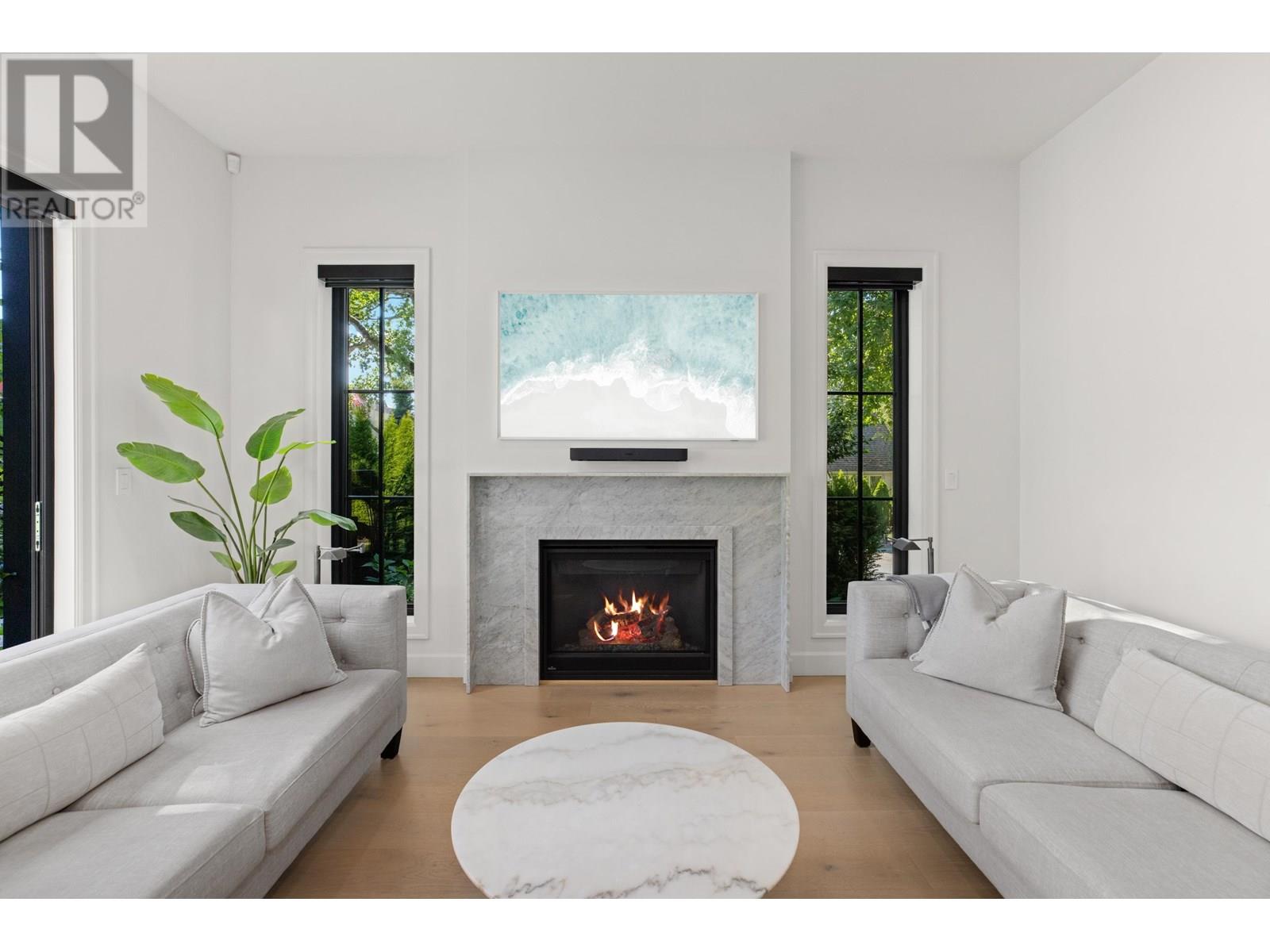 Photo 5 of 2720 Stephens Street, Vancouver BC