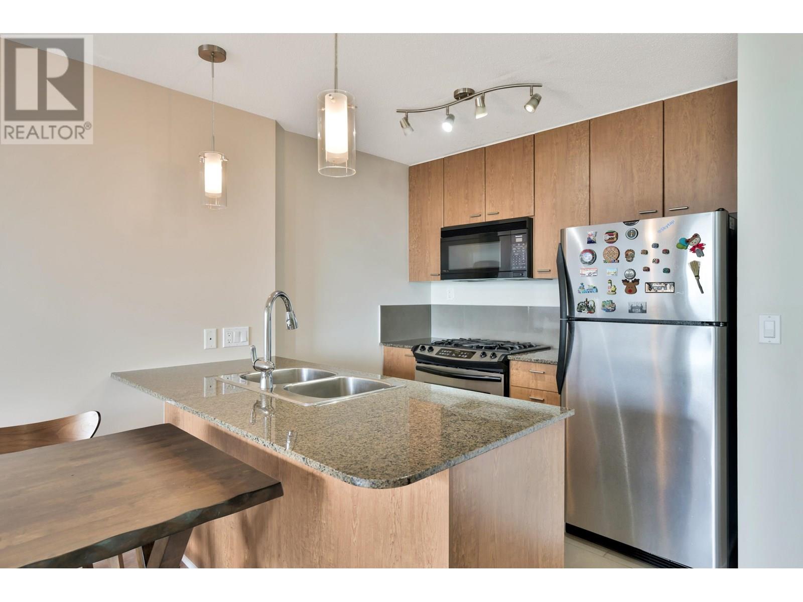 Photo 7 of 2508 7063 Hall Avenue, Burnaby BC