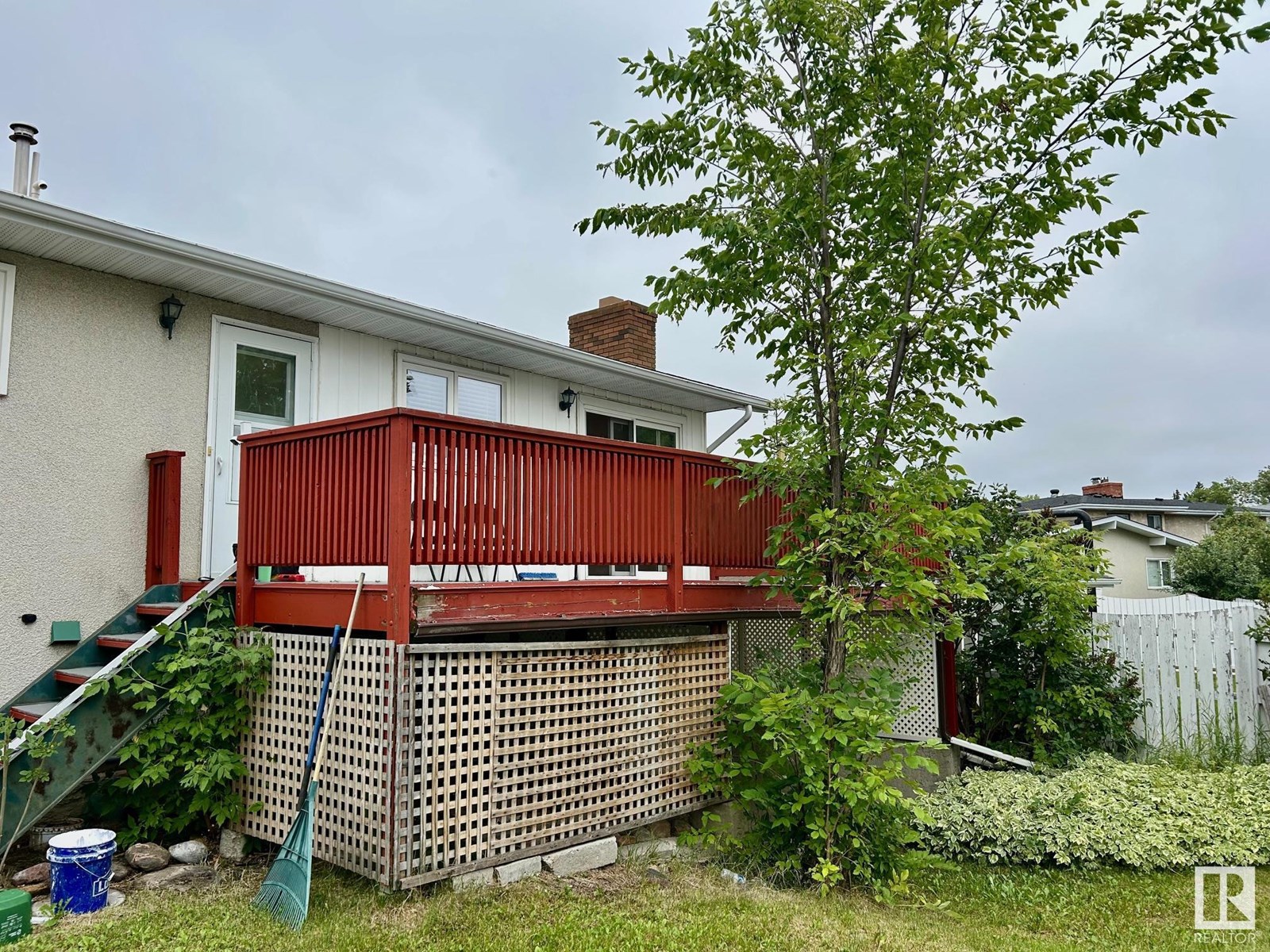 Photo 23 of 3432 81 St Nw, Edmonton AB