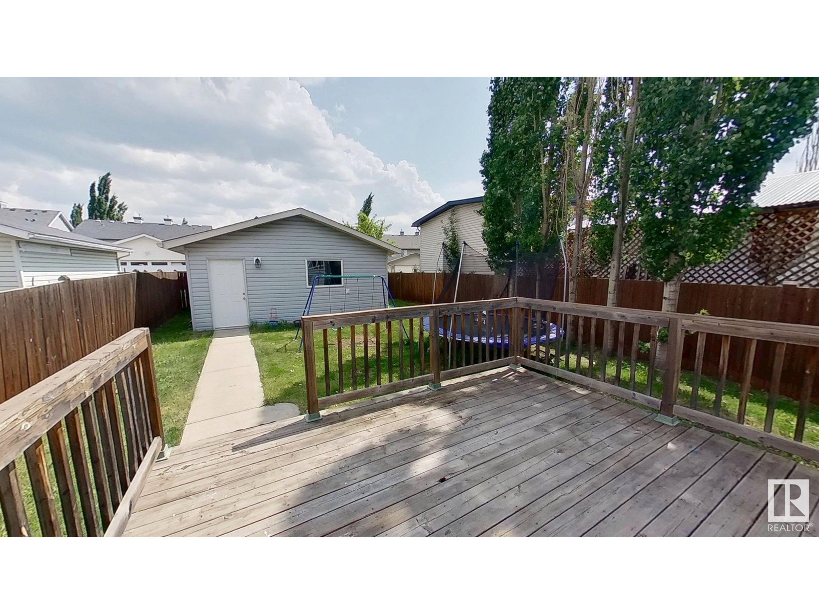 Photo 21 of 5596 Stevens Cr Nw, Edmonton AB