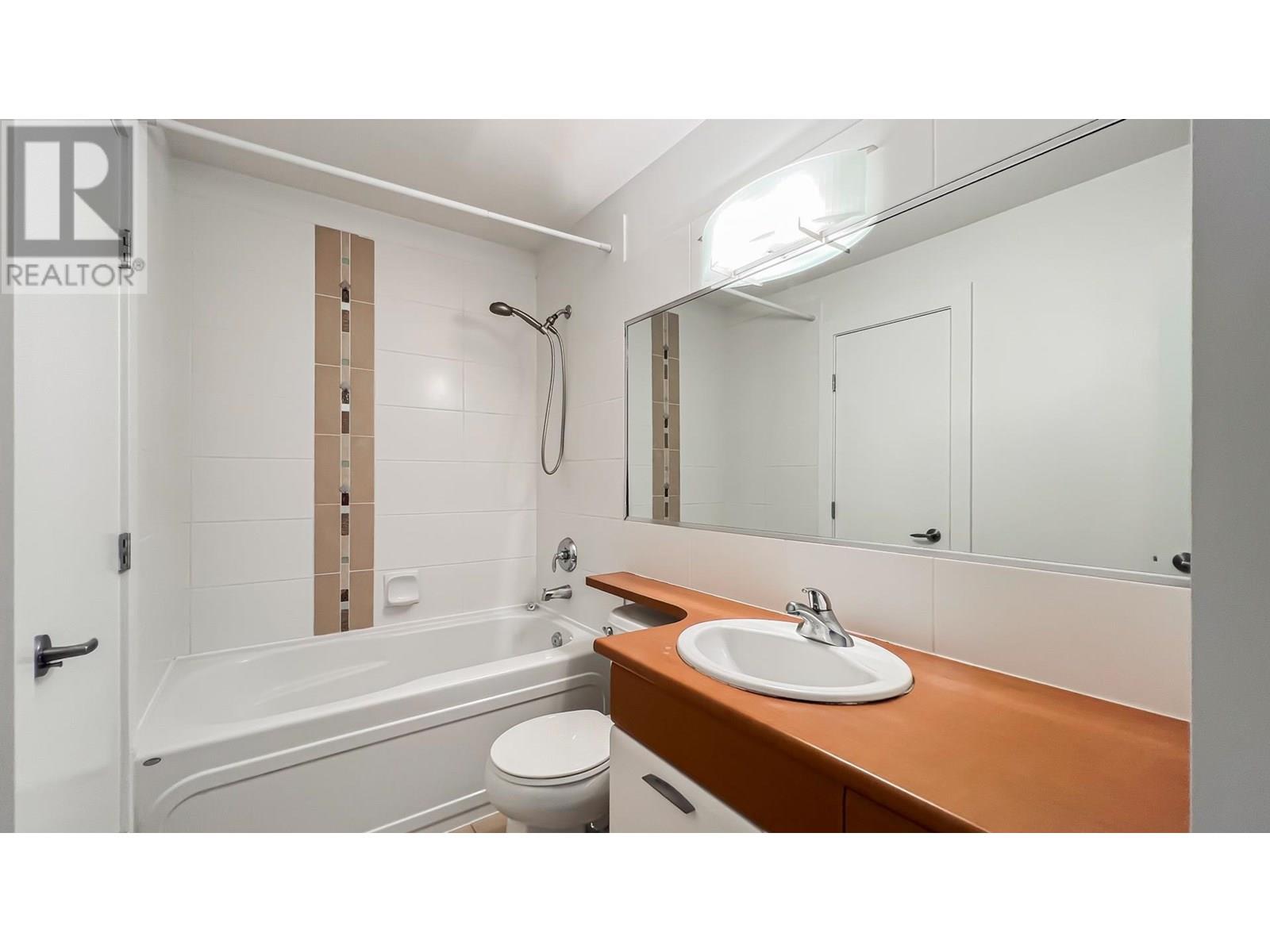 Photo 13 of 327 6033 Katsura Street, Richmond BC